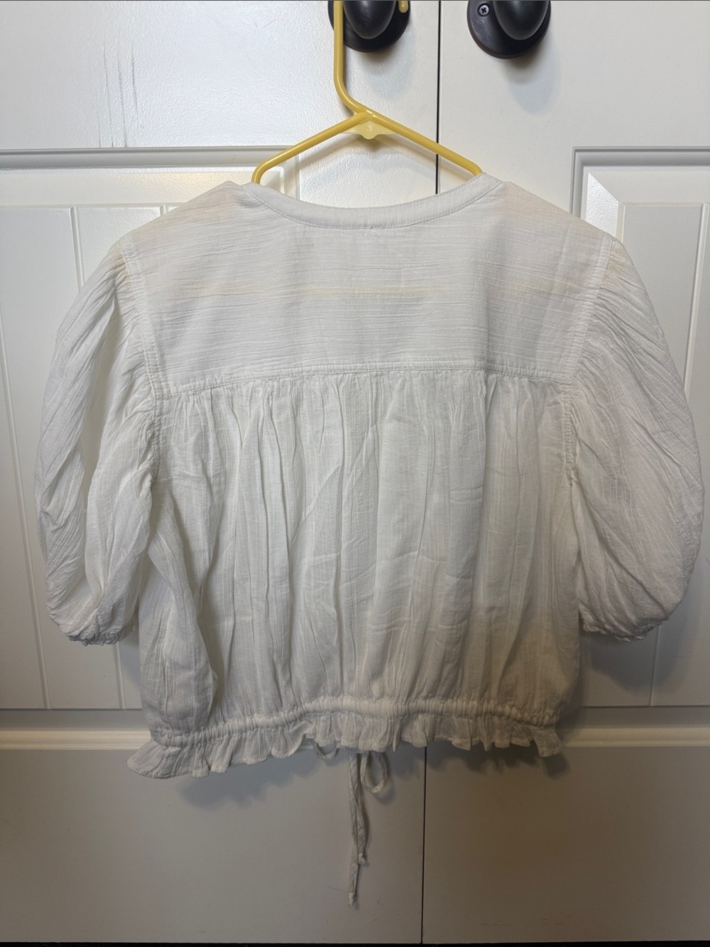 Free People “We the Free” Little Cloud Cropped Pintuck Shirt - Picture 2 of 2